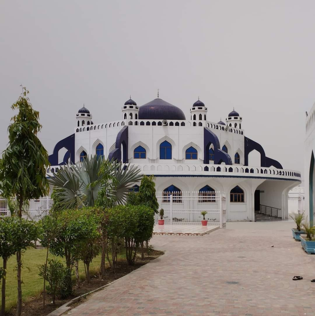 Mosque Roza tul Quran
Qur'an College & Islamic training institute Mir Muhammad kasur